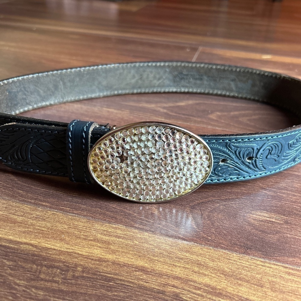 πEND of YEAR SALEπGENUINE Leather Belt Made in Italy size Medium